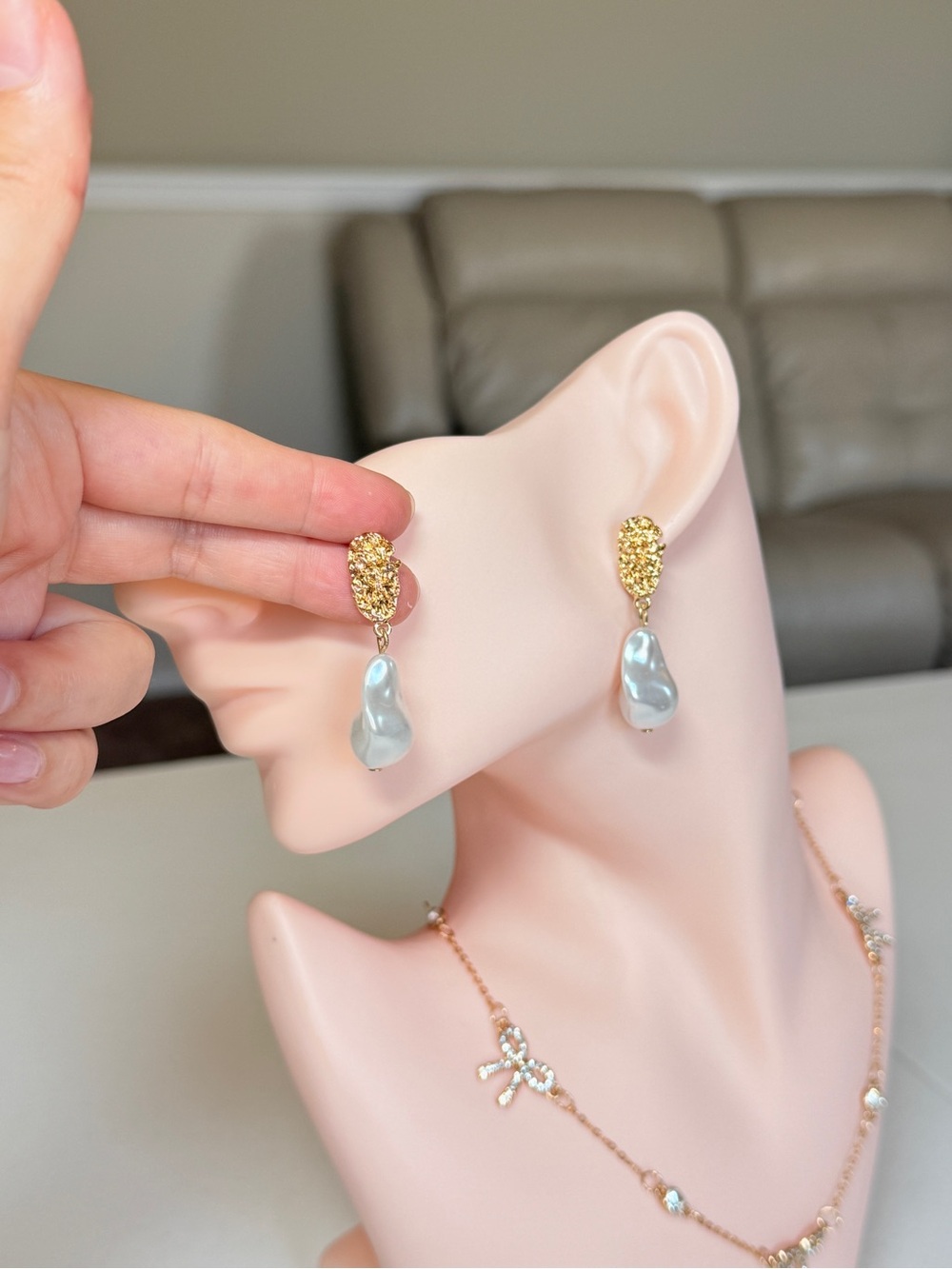 Gold Teardrop Pearl Pendant Earrings - Elegant Women's Jewelry - Picture 7 of 10